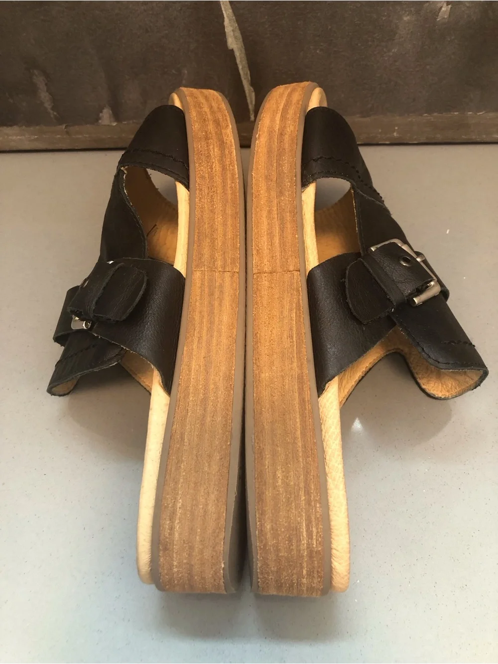Musse & Cloud Sandals sz 10